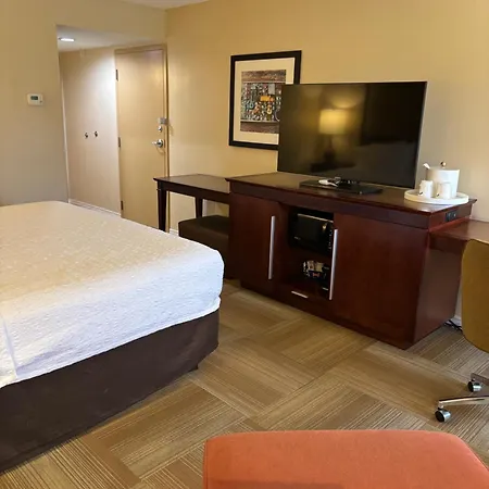 Hampton Inn Lafayette Exterior photo